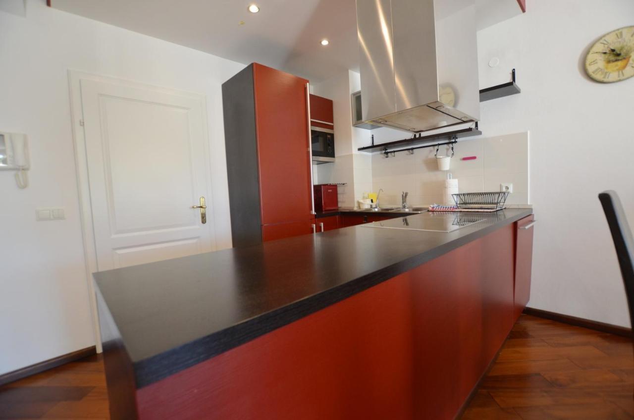 Apartment Max Rovinj Exterior photo
